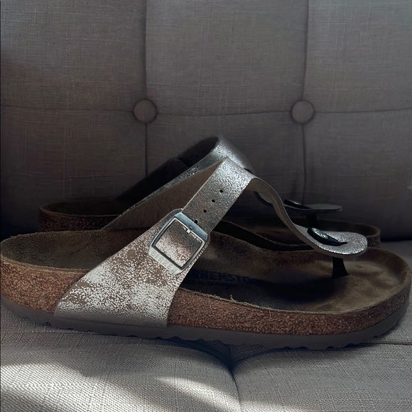 Silver Metallic Birkenstock T-Strap Sandals - Size 9 - Picture 6 of 11